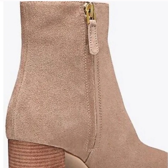 Tory Burch Brooke Ankle Bootie in Beige Suede Sz 10 - Picture 2 of 16